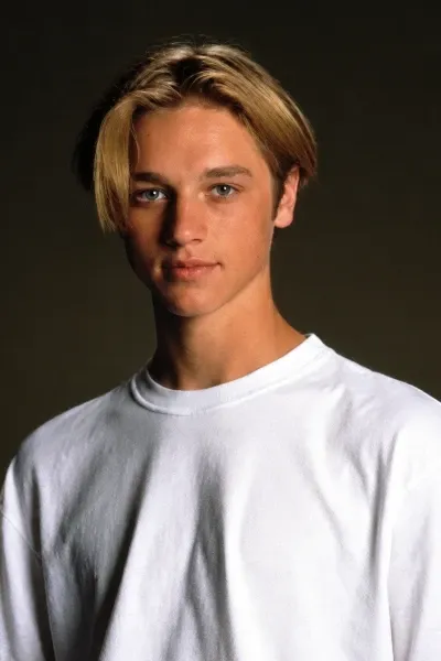 Devon Sawa photo