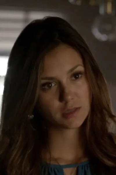 Nina Dobrev photo