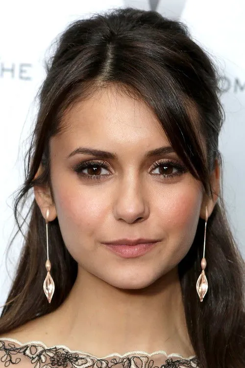 Nina Dobrev photo