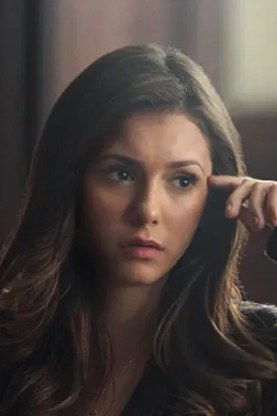Nina Dobrev photo