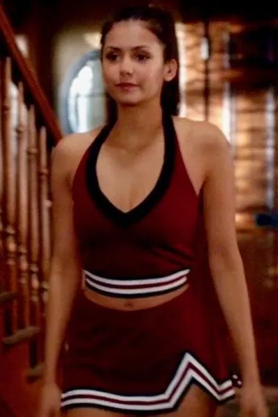 Nina Dobrev photo