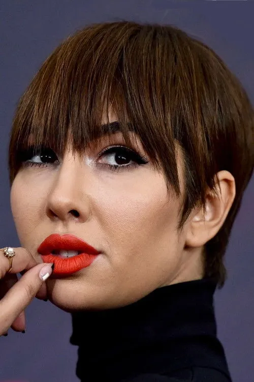 Jackie Cruz photo