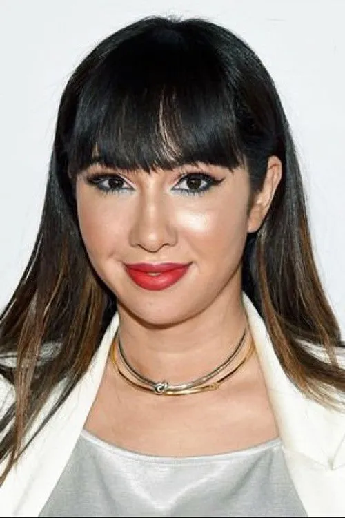 Jackie Cruz photo
