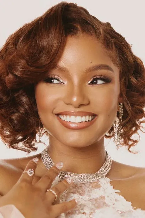 Halle Bailey photo