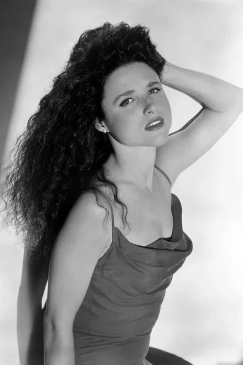 Julia Louis-Dreyfus photo