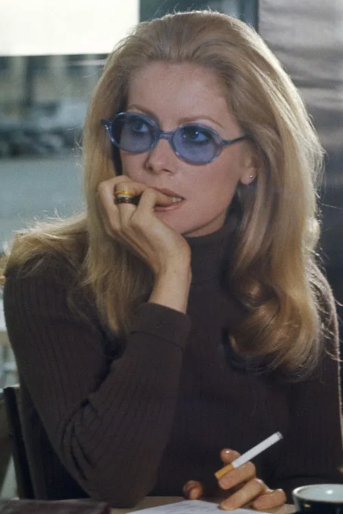 Catherine Deneuve photo