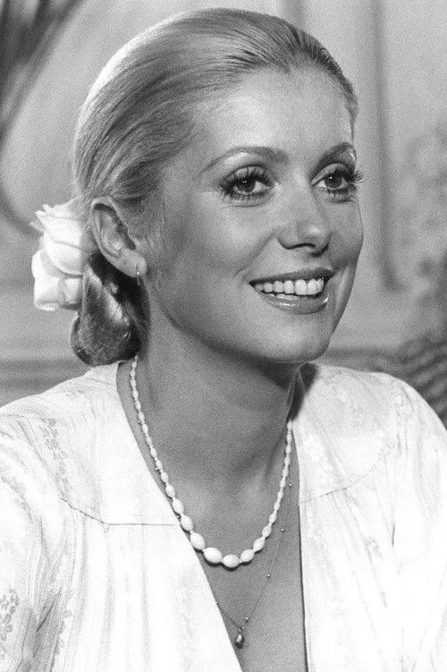Catherine Deneuve photo