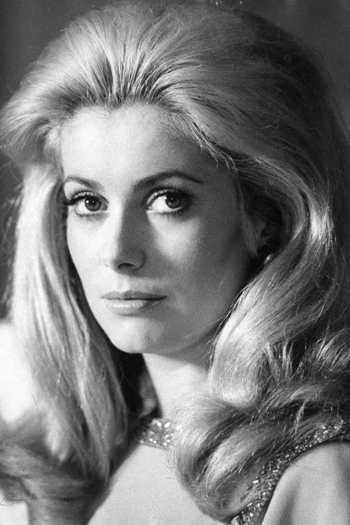 Catherine Deneuve photo