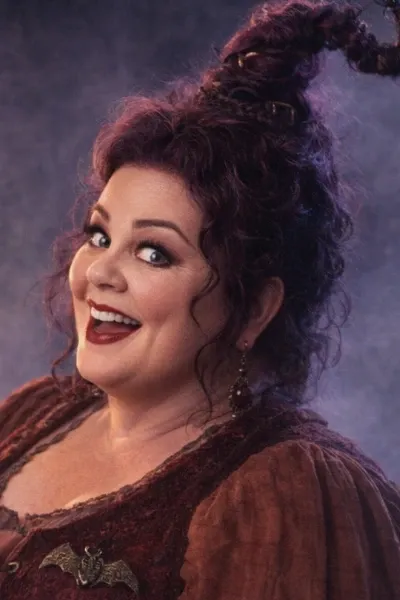 Mary Sanderson (Melissa McCarthy) photo