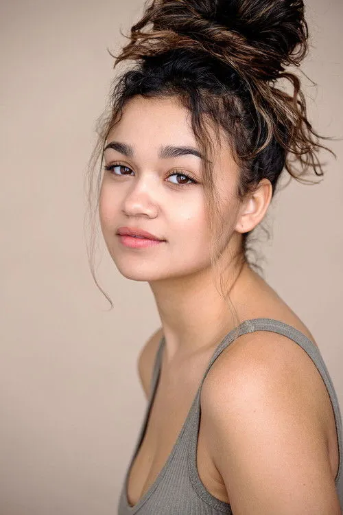 Madison Bailey photo