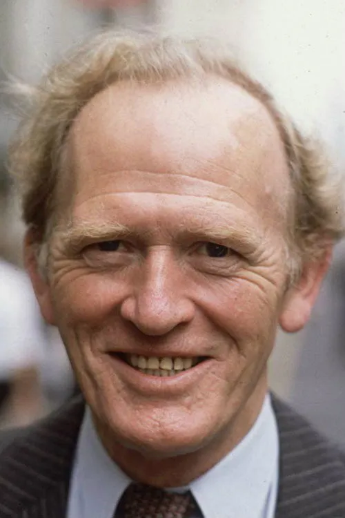 Gordon Jackson photo