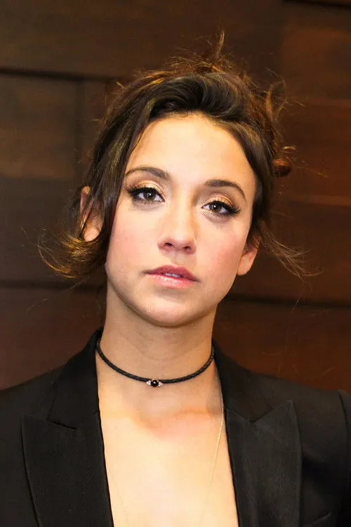 Stella Maeve photo