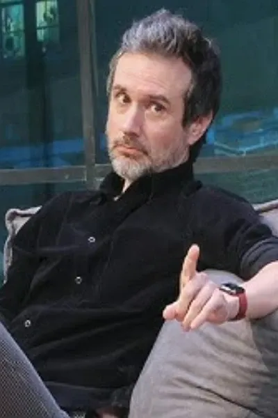 Josh Robert Thompson photo