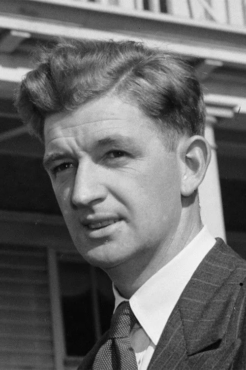 George Lowe photo