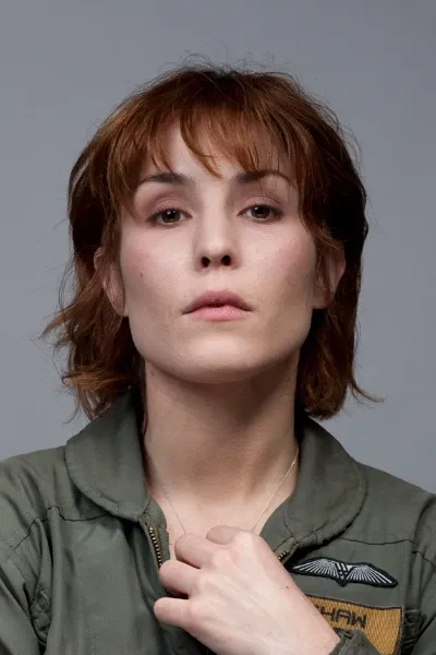 Elizabeth shaw photo