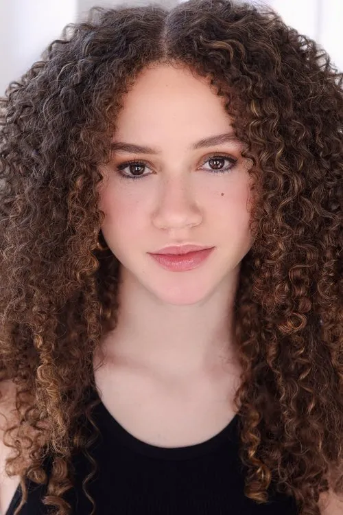 Chloe Coleman photo