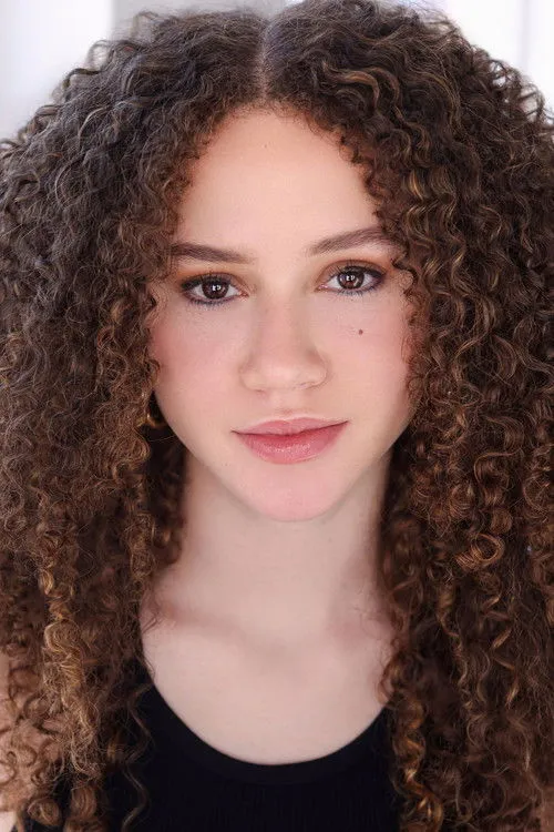 Chloe Coleman photo