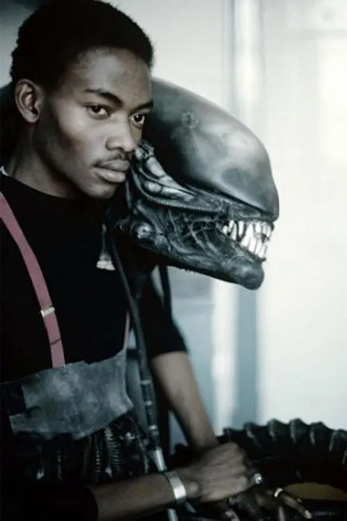 Bolaji Badejo photo