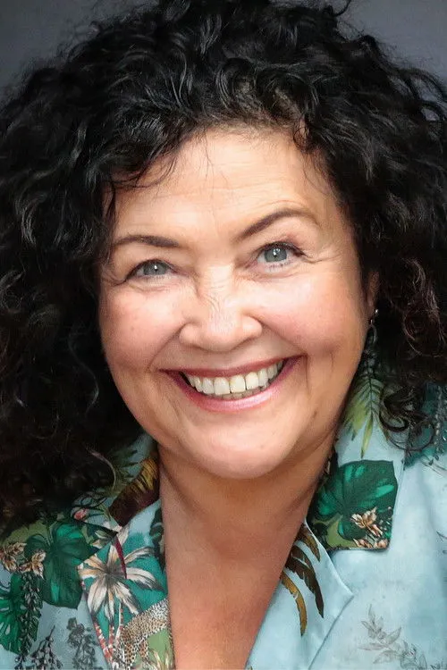 Mandi Symonds photo