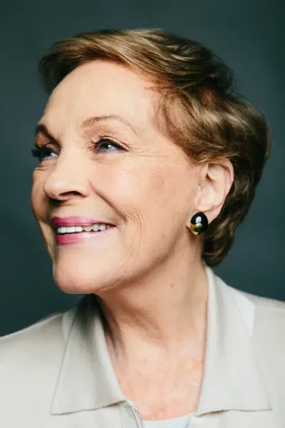 Julie Andrews photo