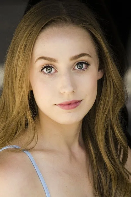 Holly Monks photo