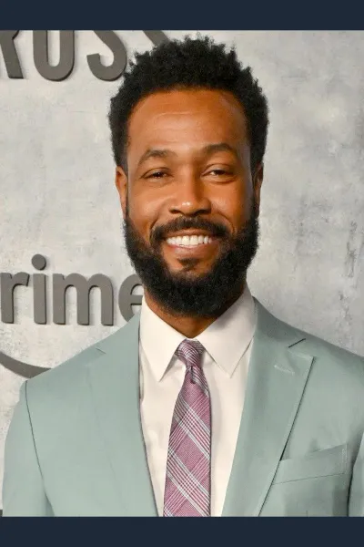 Isaiah Mustafa photo