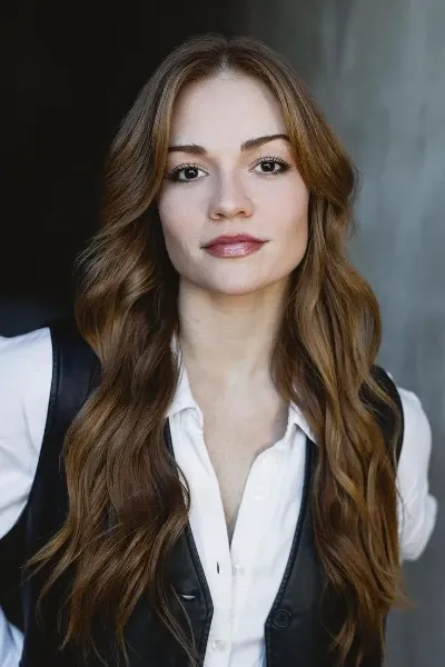 Emily Rose Lyons photo