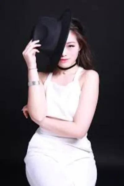 Yi Ming Sofyia Xue