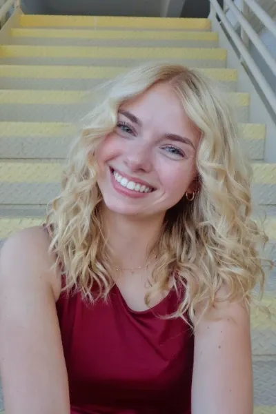 Kaylie Jones photo