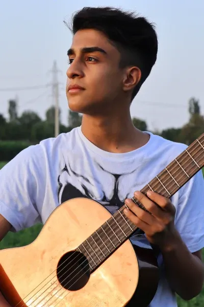 Amin Maleki Guitar
