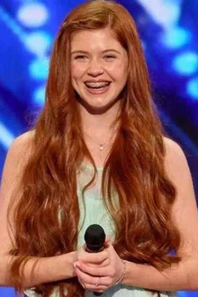Sophie Lennon photo