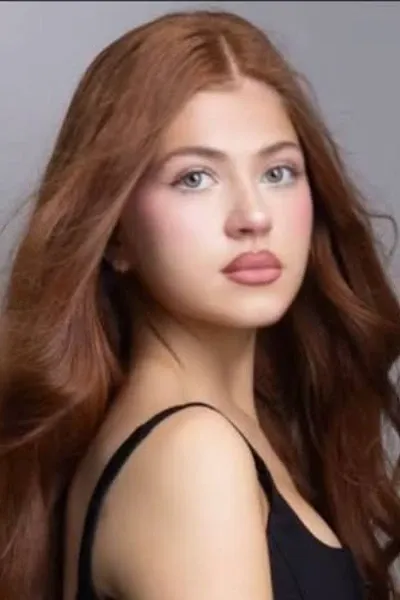Sophie Lennon photo