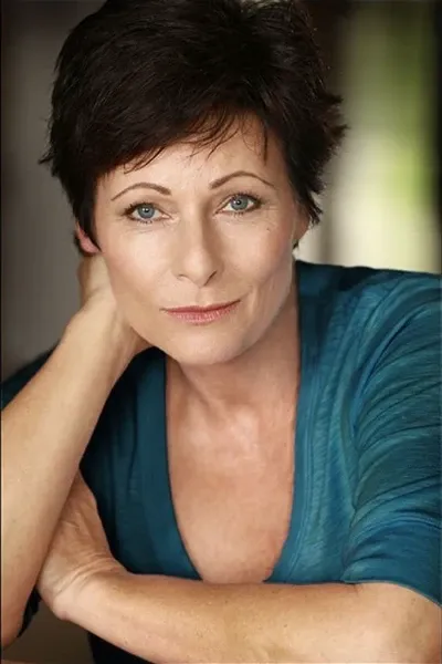 Cindy Hogan photo
