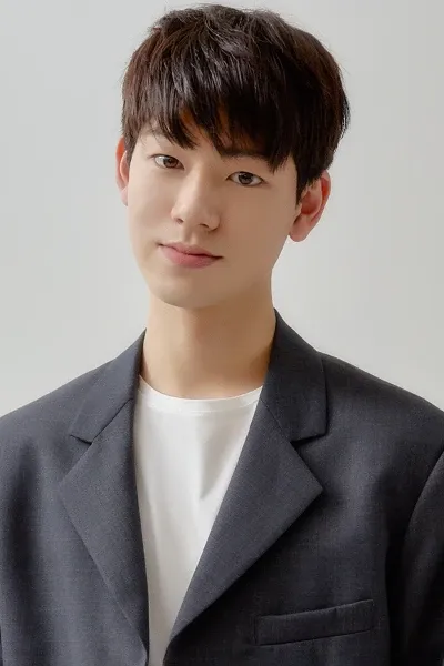 Bae Hyeon-seong photo