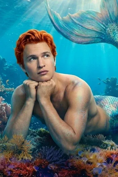 Aaron (Ansel Elgort)