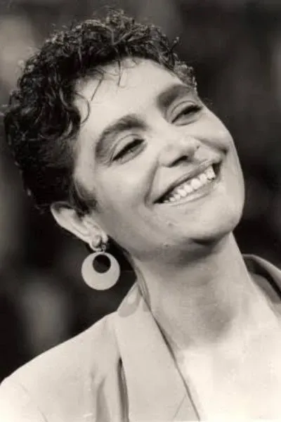Afrodite la cantante consigliera in amore