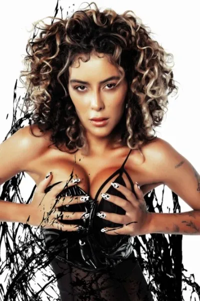 Marcella Maia photo