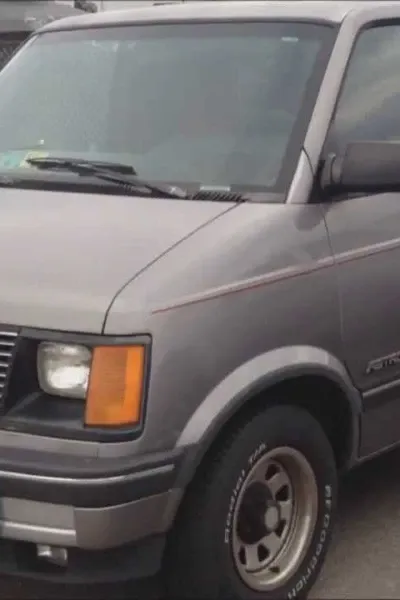 1994 Chevrolet Astro EXT photo