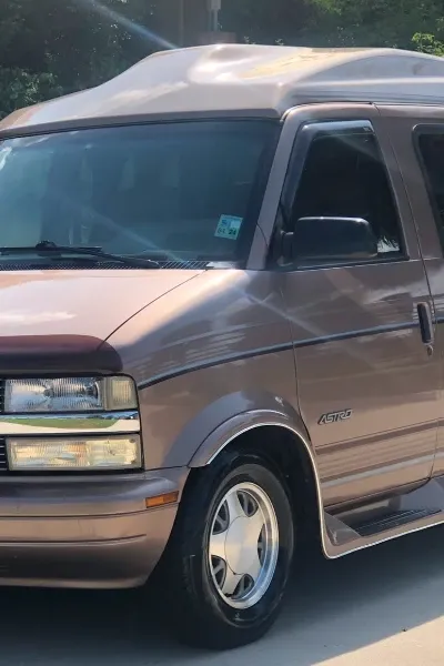 1995 Chevrolet Astro photo