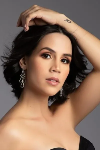 Pérola Faria photo
