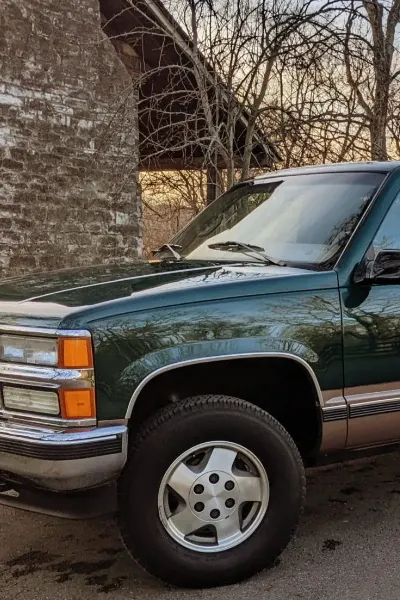 1995 GMC Suburban k-1500 photo