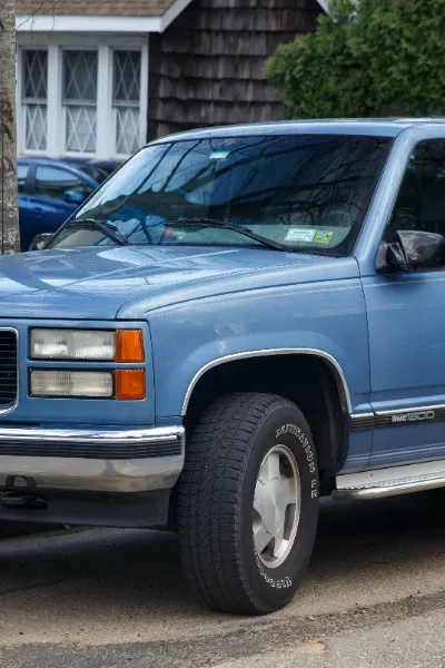 1995 GMC Suburban k-1500 photo