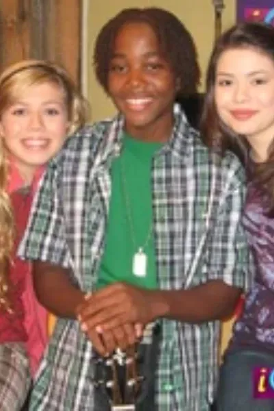 Harper (iCarly Saves TV) photo