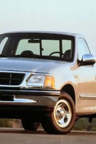 1997 Ford F-150 XLT photo