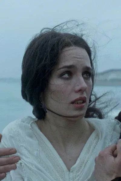 Lucy Harker (Nosferatu)