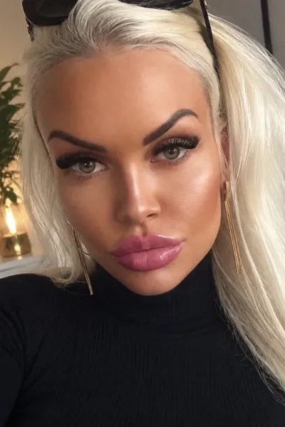 Nicol Minářová photo