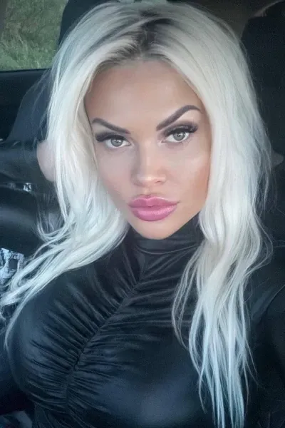 Nicol Minářová