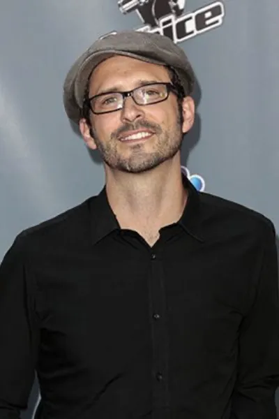 Tony Lucca photo