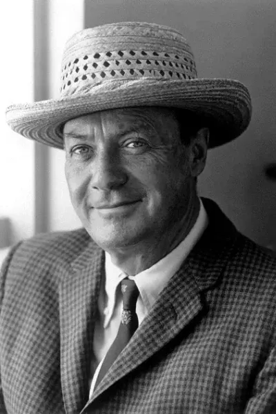 Ross Macdonald photo