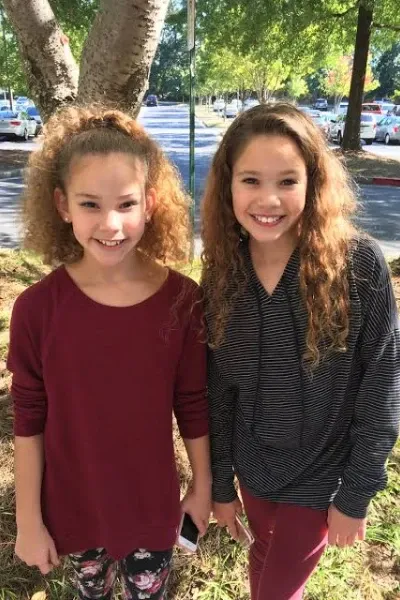 Sierra and Olivia Haschak photo